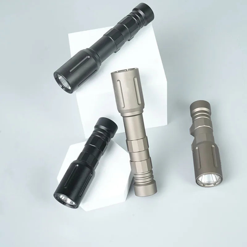 Plhv2 LED Flashlight 1000/1300 Lumens Tactical Scout Light Metal PlhV2 High Power White Light Lamp Foe M4 AR15 Airsoft Rail
