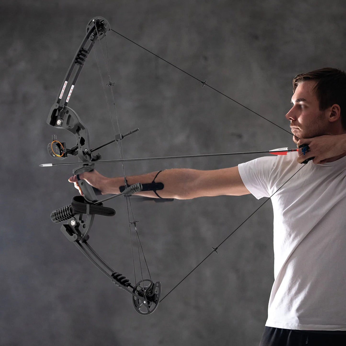 Right Handed Compound Bow Kit Adults and Teens Compound Bow Archery Hunting Equipment with 12 Arrows 30-60lbs Adjustable